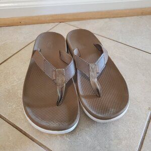 Women's Chaco classic flip flop, size 9